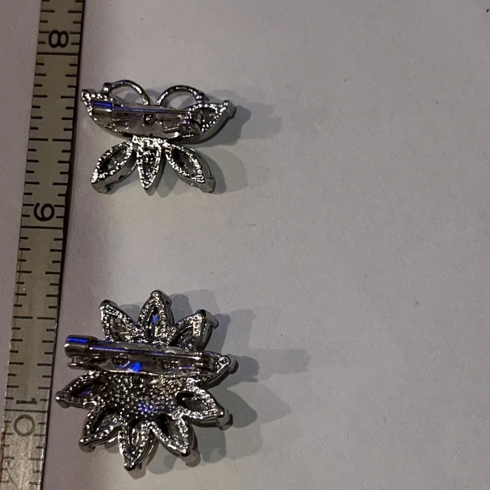 Rhinestone Brooch Butterfly and Flower women’s vintage